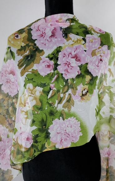 Gorgeous scarf set☘Liang Dian &Clover Scarves - Picture 2 of 5